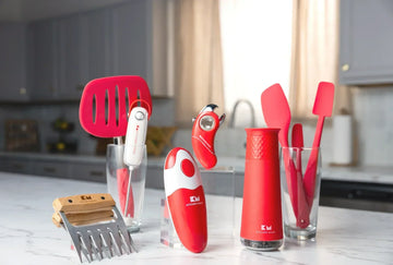 The Best Kitchen Gifts for Moms Who Love to Cook